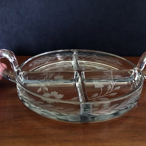Vintage Four Part Divided Round Glass Relish Dish with Curved Handles and Etched Daisies
