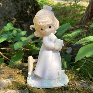 Vintage 1985 Enesco Precious Moments &quot;The Voice of Spring&quot; Figurine w/ Little Girl Holding Bible (6.25&quot; tall)