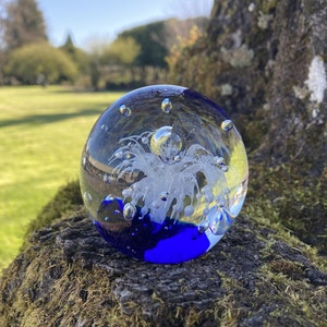 Vintage Norcrest 2.5&quot; Art Glass / Blown Glass Round Sphere-Shaped Paperweight with Blue & White Swirls and Bubbles