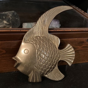 Vintage Mid Century Solid Brass 7" Wall Decor Tropical Angel Fish (Made in India)