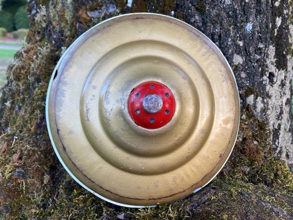 Counting spinning top sales