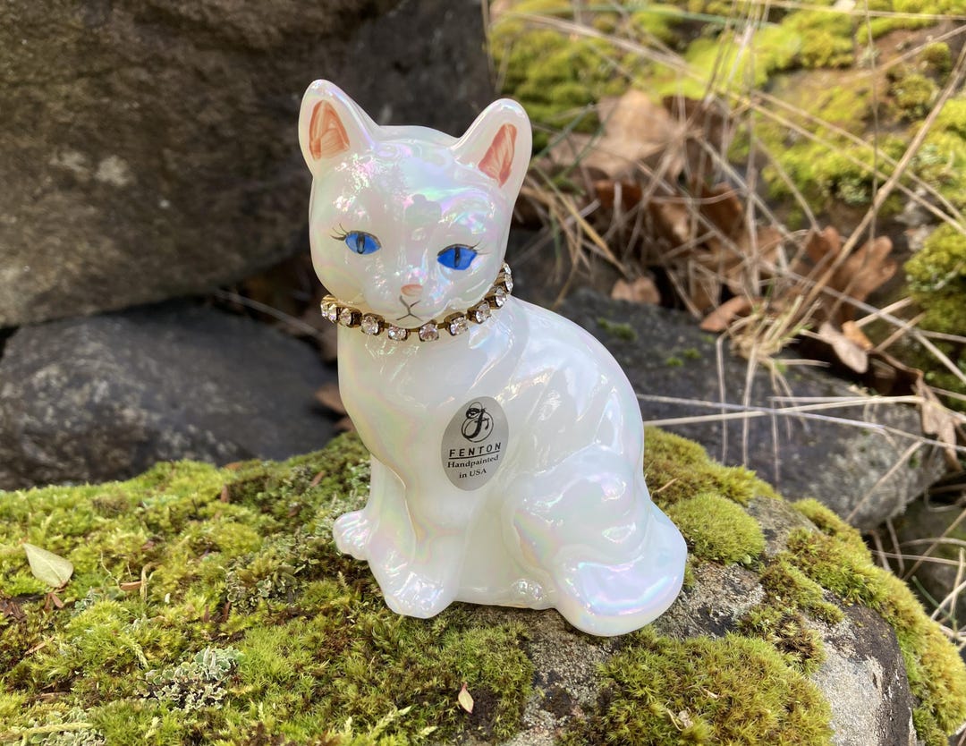 Vintage Fenton Opalescent Glass 3.5