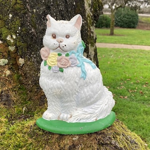 Vintage 8&quot; Cast Iron Doorstop (or Bookend) w/ Fluffy White Cat, Flowers, & Bow