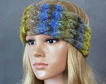 handgestricktes sehr dickes Stirnband im Farbverlauf grün blau für Frauen oder Mädchen für den Winter in geflochtener Optik  54-56 cm Umfang