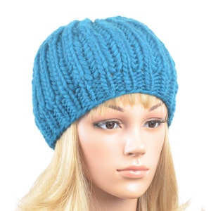 sehr dicke Strickbeanie 54-56 cm in petrol für jedes Alter schlichte Musterung mit kurzem Rand am Kopf nah anliegend für Frauen image 3