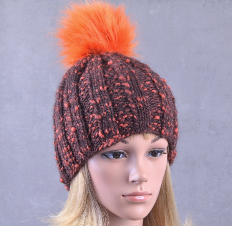 womens burgundy bobble hat