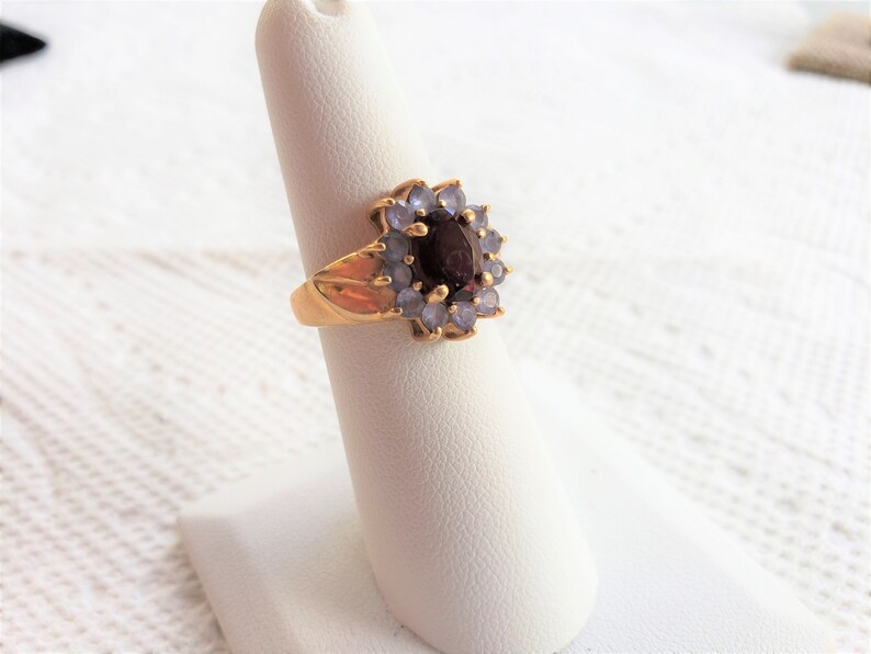 Rich Deep Red-colored Oval Stone 10K PL Ring Estate Vintage Free USA SHIPPING