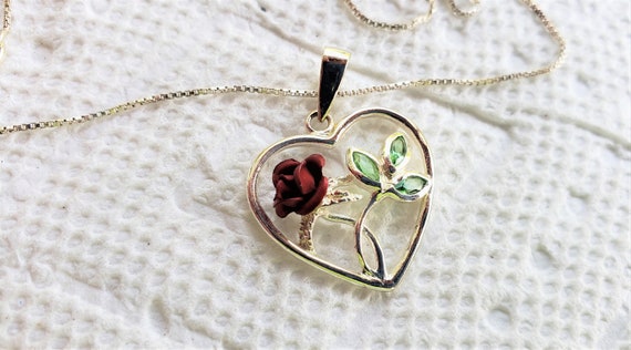 Heart-shaped Red Rose and Green Leaf Pendant Neck… - image 3