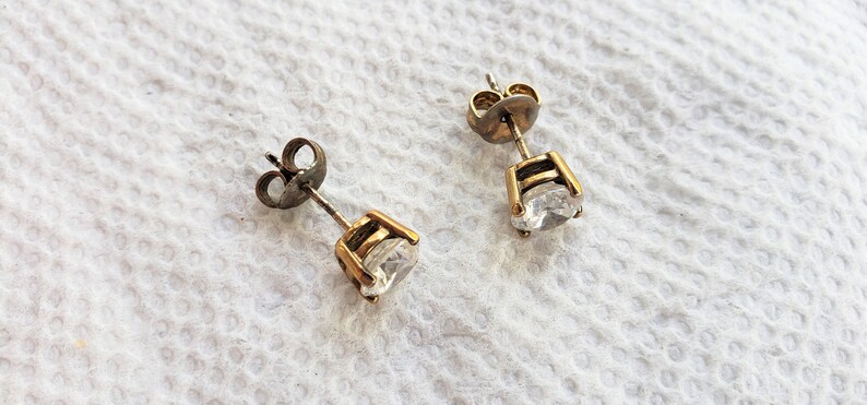 FREE USA Shipping - Medium Clear Stones and Gold-colored Solitaire Earrings set S Estate Vintage