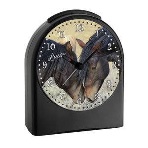 Children&#39;s radio alarm clock with (desired) name | with analogue dial | without ticking and with light | Ideal for school enrollment | Horse motif