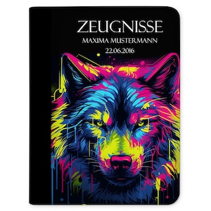 May include: A black binder with a colourful wolf illustration. The text "ZEUGNISSE" and "MAXIMA MUSTERMANN" is printed in white on the front of the binder. The date "22.06.2016" is printed below the name.