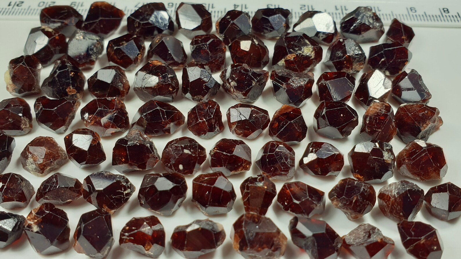 460 Carats Beautiful Brown Color Crystal Types & Rough Grade