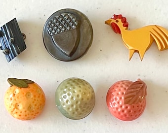 Fabulous Vintage Celluloid Realistic Buttons