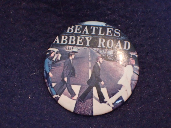 Beatles Abbey Road Button Pin - 1988 Apple Corps Ltd.