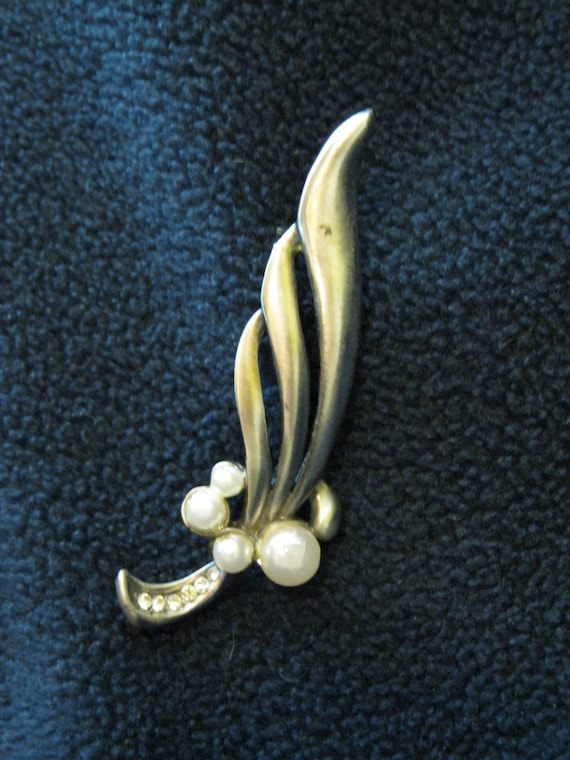 Unique Vintage Brooch - Feather - image 1