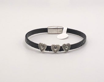 Heart Bead Leather Bracelet with Magnetic Clasp Heart Jewelry Gifts for Mom Best Friend Gifts Three Hearts Jewelry Stackable Bracelets