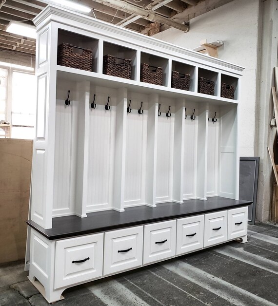 The Williamsburg Mudroom Bench Lockers Cubbies Storage Halltree Furniture