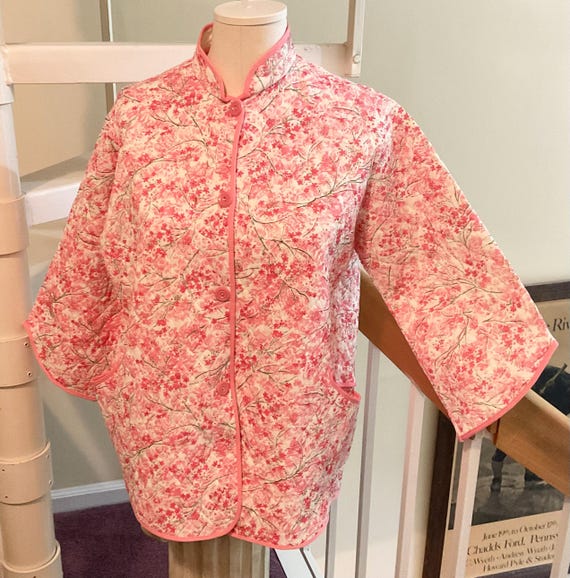 Vintage Binstron Quilted Bed Jacket / SZ M or 38 / Short Robe