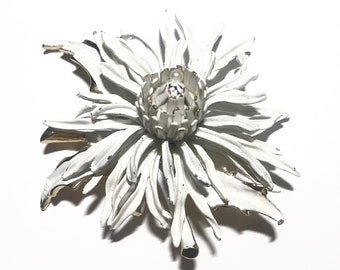 Vintage Corocraft White Enameled Spider Mum Brooch Pin