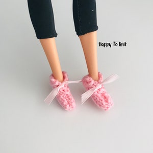 Fashion doll slippers / booties - several colors available.