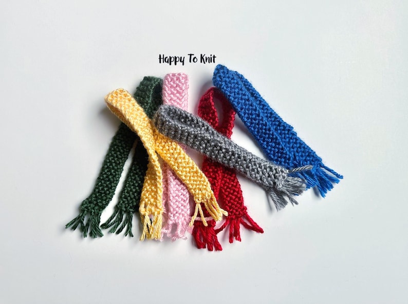 Hand-knitted scarf for Fashion dolls and Amuse peanut image 4