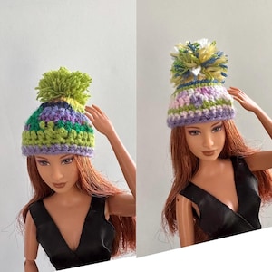 Beanie hat with pompom for fashion dolls