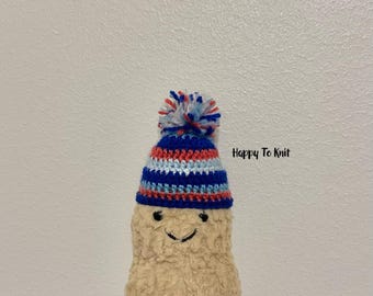 Hand-knitted hat for amuse peanut plush