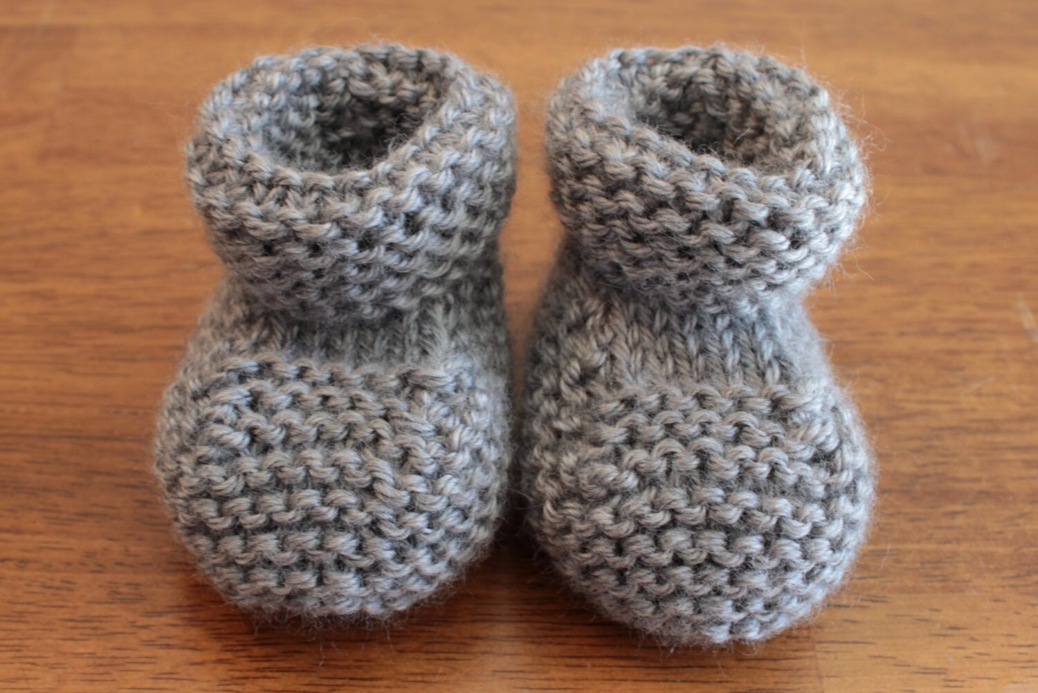 Hand Made 0-3 Months Knitted Light Grey (Heather Grey) Baby Booties