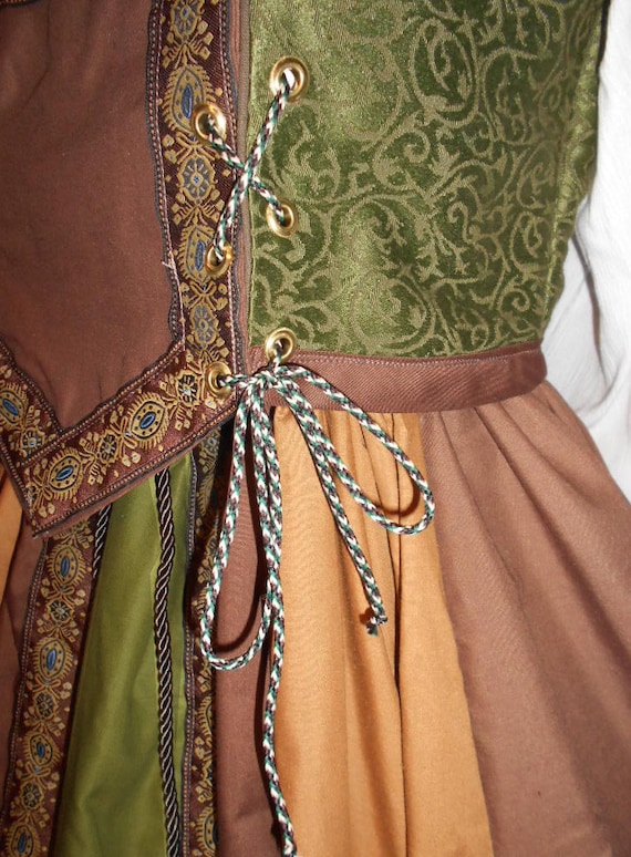 Irish Dress: Renaissance Costumes, Medieval Clothing, Madrigal Costumes by  The Tudor Shoppe