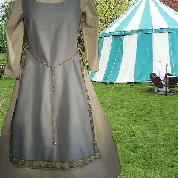 Medieval Costume Renaissance Dress SCA Garb Costume LtBlu Ivory Tabard Kirtle Undergown 2pc Sdlacg Sz Flex lxl FREE SHIP