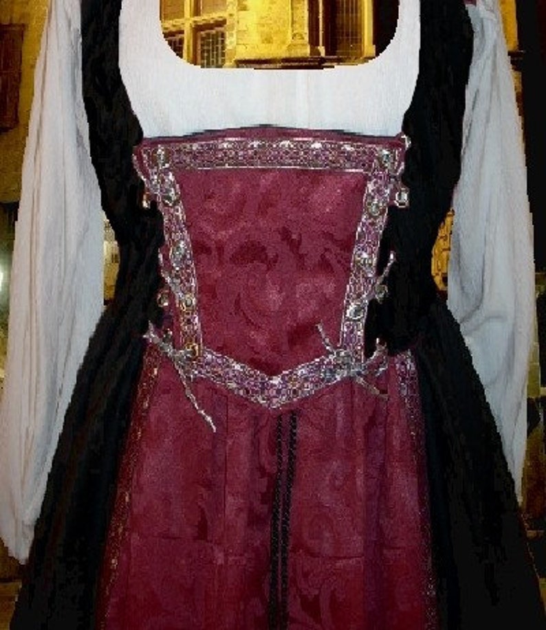 Renaissance Costume Medieval 2pc SCA Garb WineDamask BiLace Tudor Full Skirt Bodice lxl FREE SHIP image 2