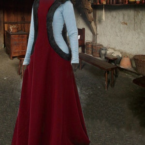 Renaissance Costume Medieval Gown SCA Garb Dark Red Sideless Surcote with Faux Fur Black Trim lxl FREE SHIP