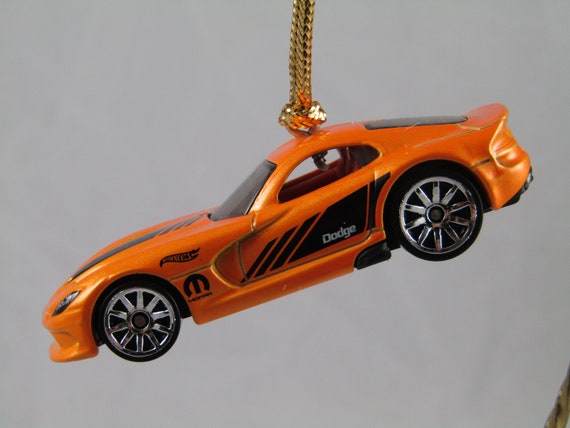 hot wheels 2013 srt viper