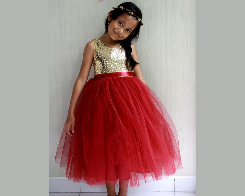 red and gold dress combination