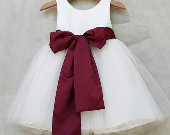 Vestido de niña de las flores burdeos, vestidos de niña de las flores de tul marfil con fajín, vestido de fiesta burdeos, propuesta de niña de las flores, vestido de dama de honor junior