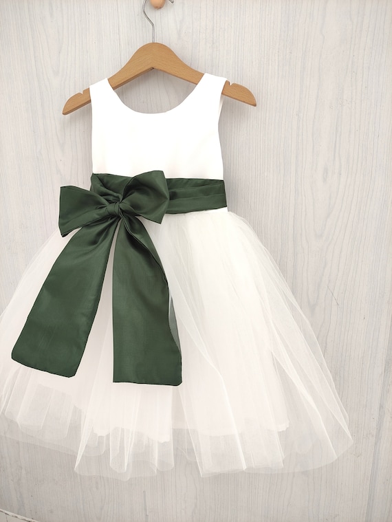 Sweet White Flower Girl Dresses with Green Sash