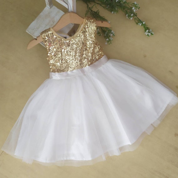 Vestido Blanco Con Dorado Nina