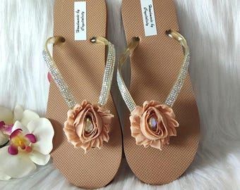 Beige Shabby Flower Rhinestone Flip Flops Sandals shoes women (US Size 7) Accessories