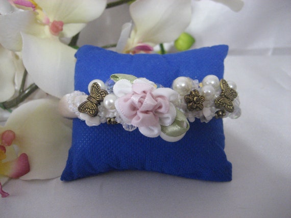 Vintage white satin Butterfly faux pearl flower b… - image 4