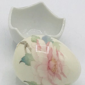 Vintage porcelain Floral Egg with Crack Egg Porcelain Holder Easter GIft Decoration 3 1/4 image 4