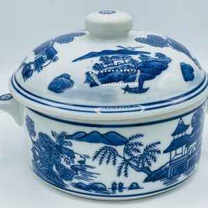 Vintage Blue and White lidded Soup Tureen Featuring China Country Scene 6.5 Chip Free image 5