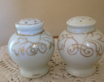 Lovely Vintage Pretty White and Gold Salt and Pepper Shakers-Raised gold design