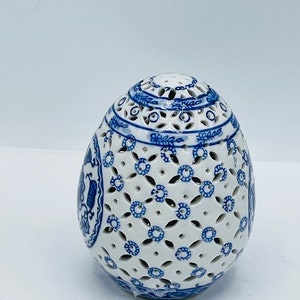 Vintage Bombay Co Decorative Ceramic Egg Floral Blue White Reticulated image 2