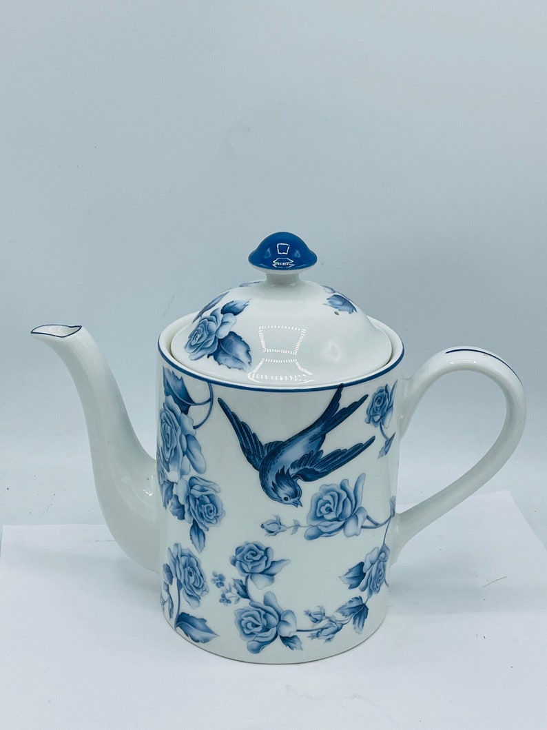 Arita Gear Blue Damask Coffee /Tea Pot Blue Roses, and a Blue Swallow, Japan image 1