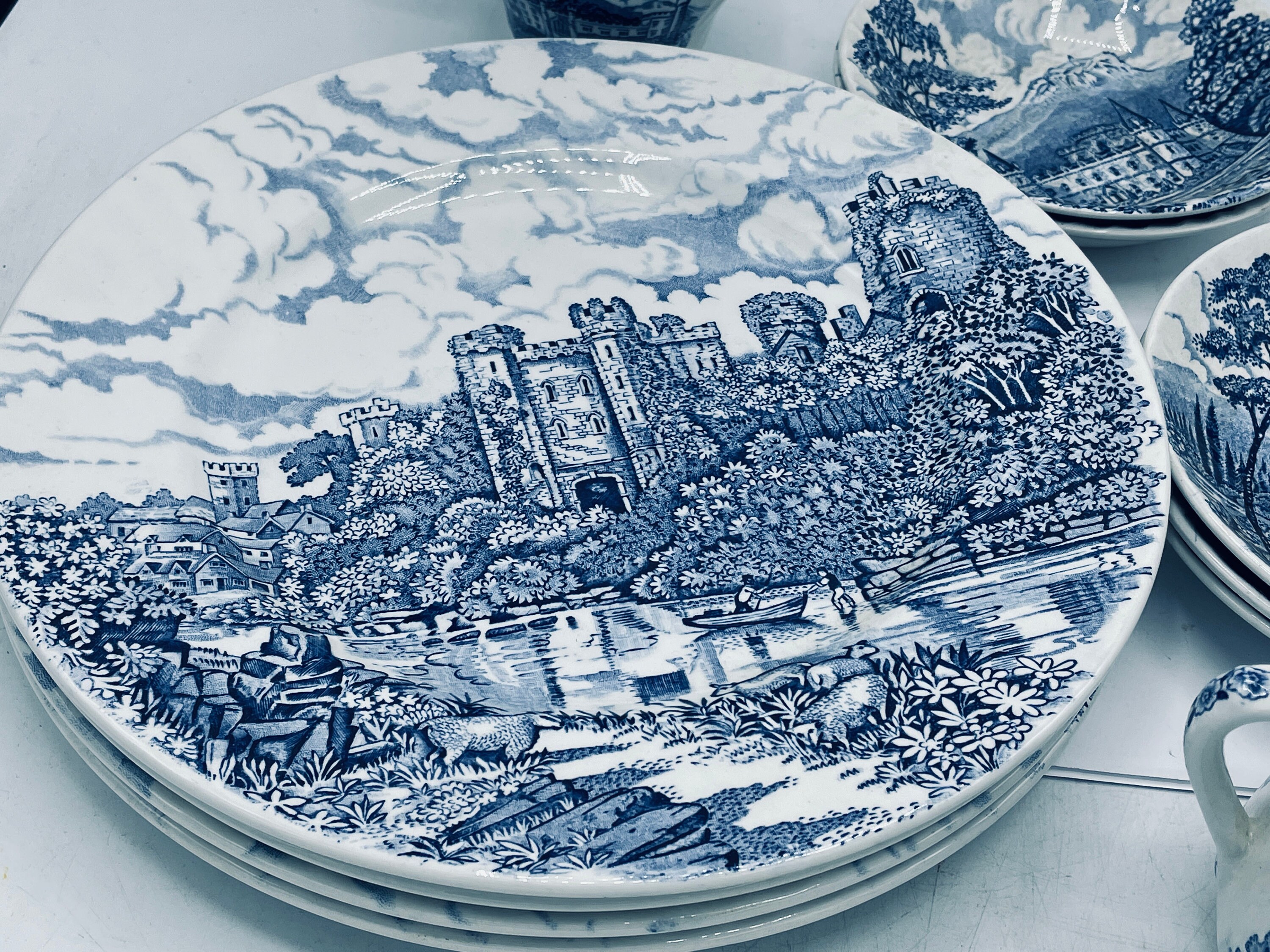 Old Blue Castle日本製ブルーアンドホワイトのテーブルウェアシリーズ il_fullxfull.3999821233_7cdo.jpg