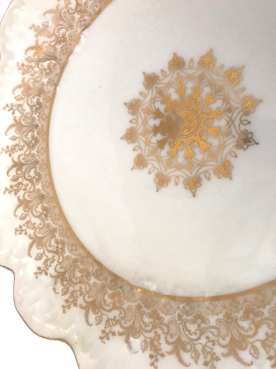 Antique Depose \u201cL S /& S Limoges 8 Scalloped Gold Decorated Plate France
