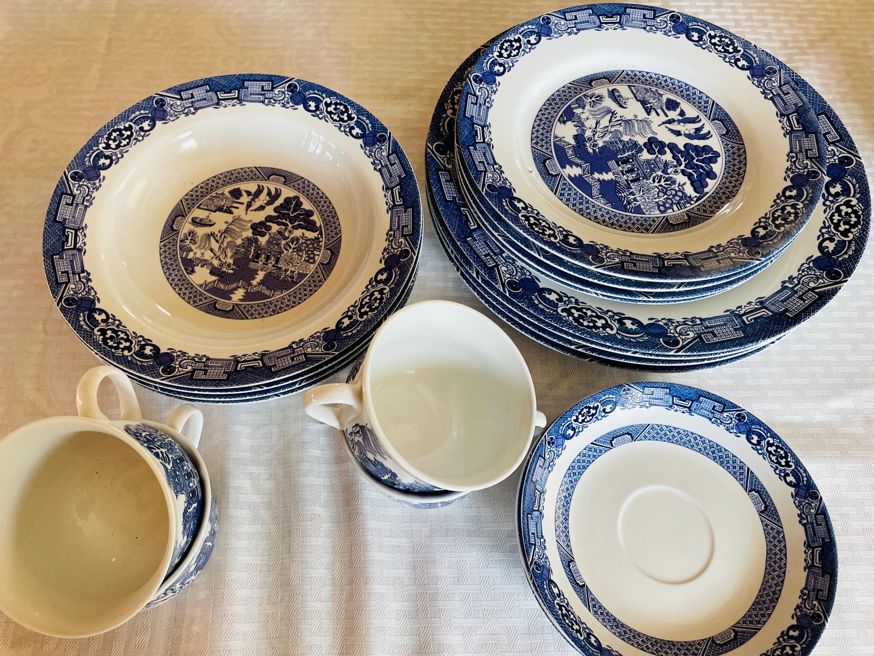 Vintage Royal Cuthbertson Blue Willow Set of (20) Pieces Dinner