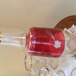 Vintage Cranberry etched glass Decanter with 6 WIne/Sherry Gold Trim Glasses image 4