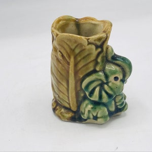 Vintage Majolica Green Vase planter cute little elephant on the rim-Great condition 4 image 3