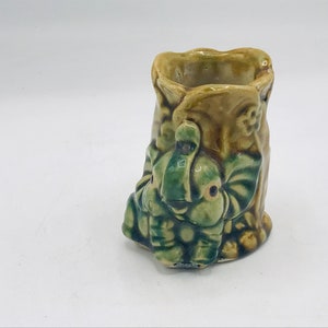 Vintage Majolica Green Vase planter cute little elephant on the rim-Great condition 4 image 2